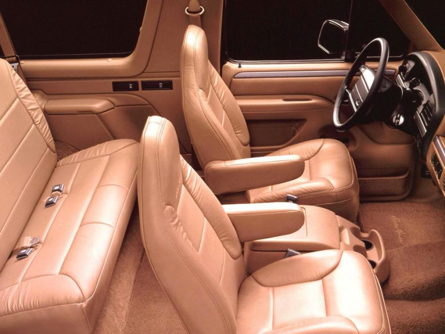  Ford Bronco 1992 года  (фото 2 из 6)